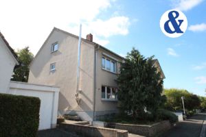 Wohlfühloase in unmittelbarer Nähe vom Rhein: Einfamilienhaus in Bonn-Oberkassel 4 zimmer