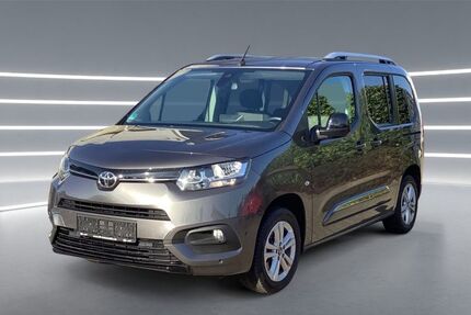 Toyota Proace City 65.809 km 23.980 &euro; Köln 51149