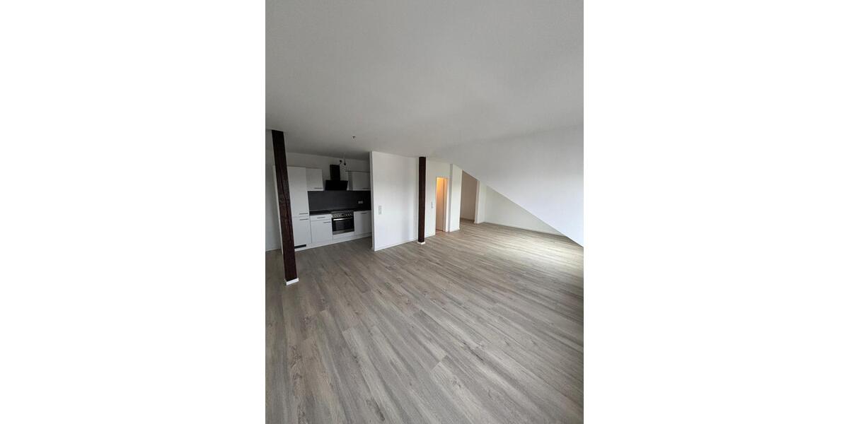Dachgeschoßwohnung Troisdorf Altenrath - 1 Zimmer, 51 m&sup2;, 650&euro; | Angebot:24429808