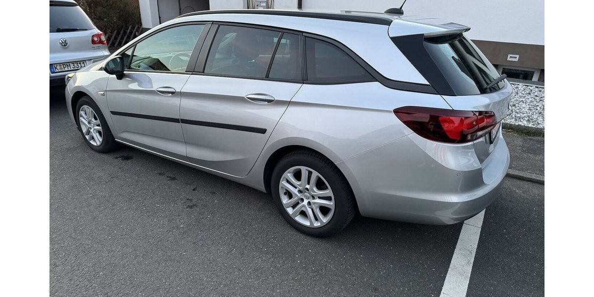 Opel Astra Klima Navi Temp CarPlay GARANTIE 37.000 km 37.000 km 14.000 &euro; Erftstadt 50374