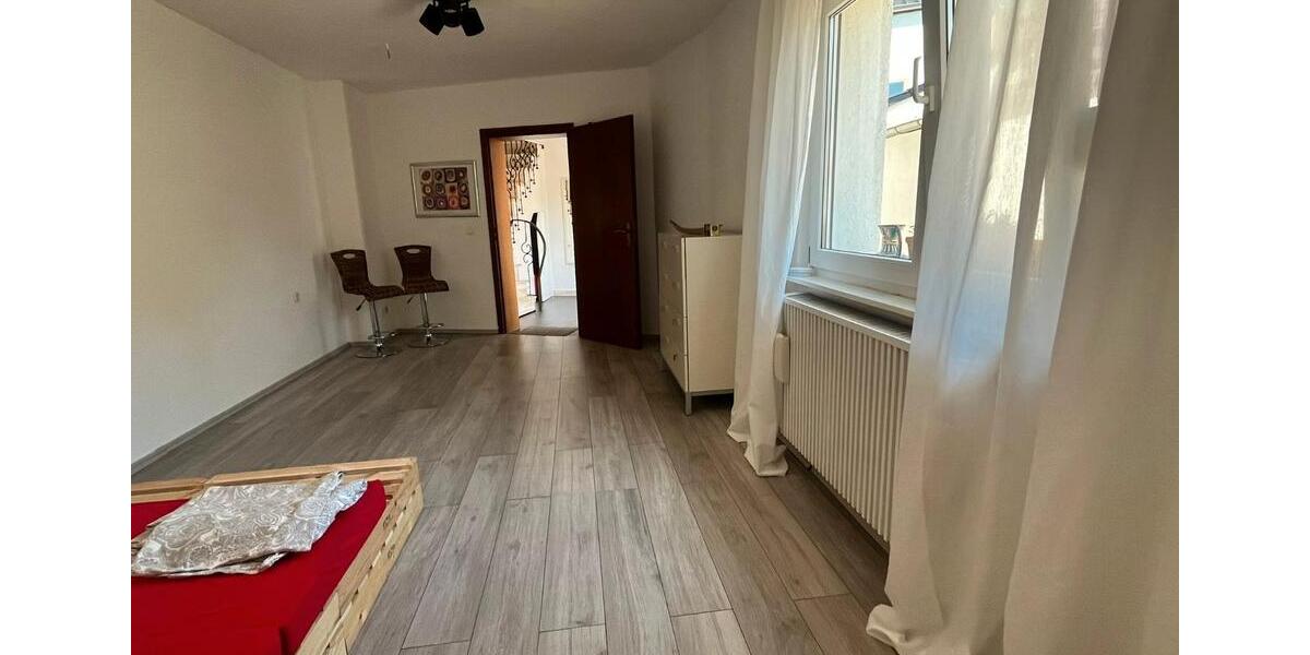 Einfamilienhaus Köln Kalk - 2 Zimmer, 80 m&sup2;, 1.200&euro; | Angebot:27615004