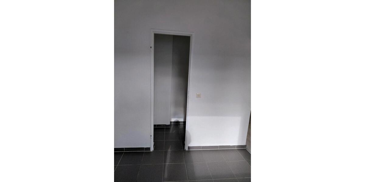 Erdgeschoßwohnung Bergheim - 3 Zimmer, 86 m&sup2;, 1.300&euro; | Angebot:25404174