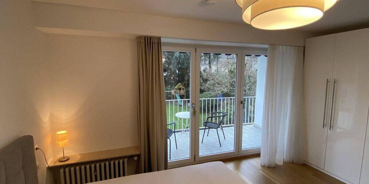 Etagenwohnung Köln Bayenthal - 2 Zimmer, 90 m&sup2;, 2.050&euro; | Angebot:26929407