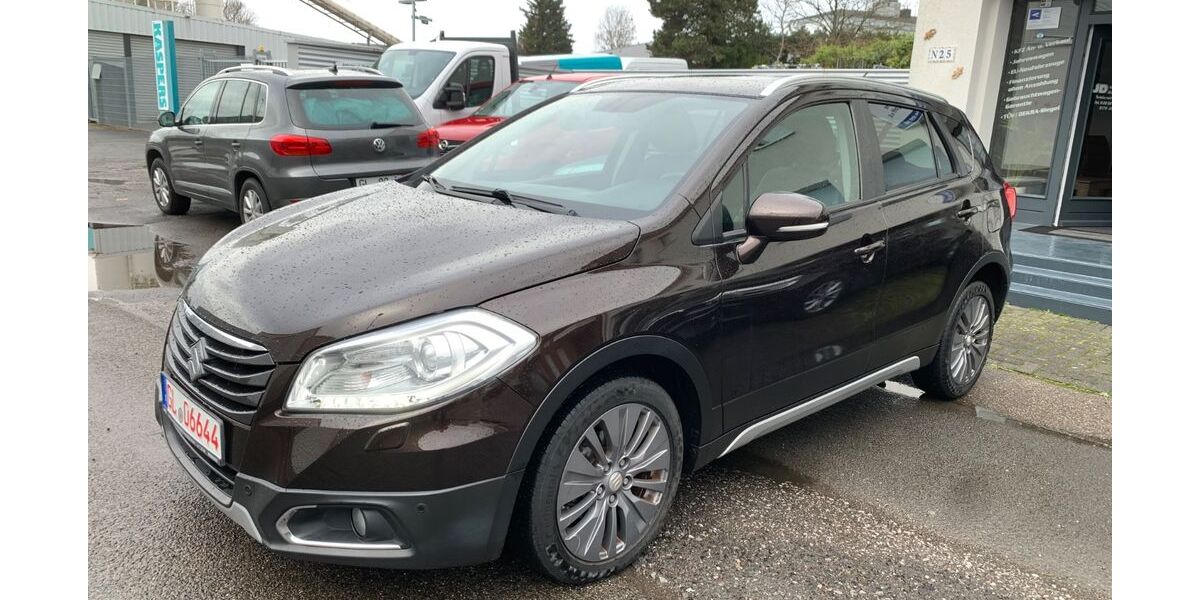 Suzuki (SX4) S-Cross 115.550 km 10.799 &euro; Bergisch Gladbach 51465