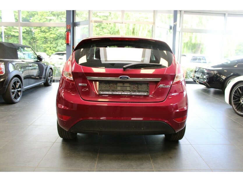 Ford Fiesta 1.6 TDCi Titanium 125.078 km 7.480 € Euskirchen 53881
