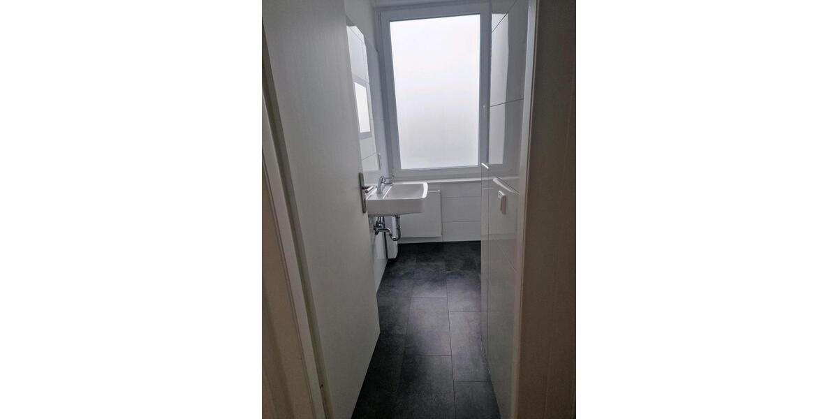 Maisonettenwohnung Solingen Mitte - 4 Zimmer, 100 m&sup2;, 1.500&euro; | Angebot:25282862