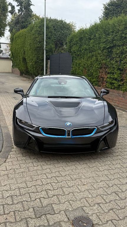 BMW i8 83.500 km 66.400 € Grevenbroich 41515