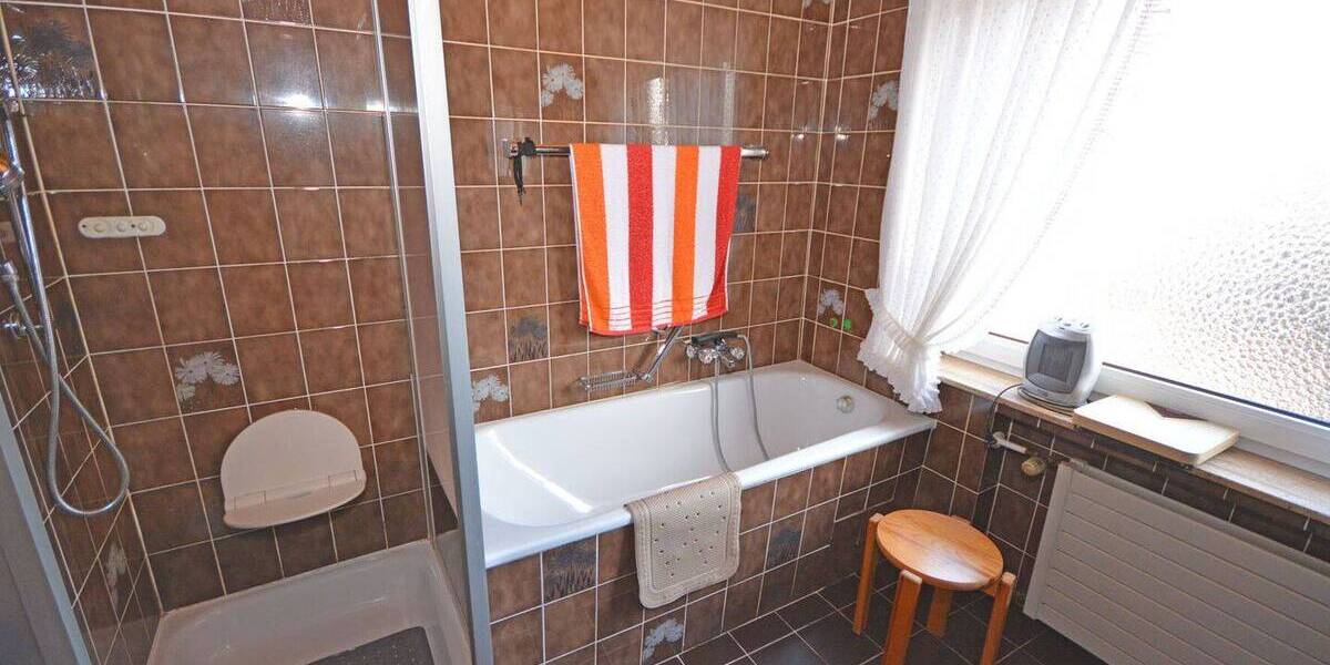 Doppelhaushälfte Bornheim Sechtem - 5 Zimmer, 148 m&sup2;, 485.000&euro; | Angebot:26190440