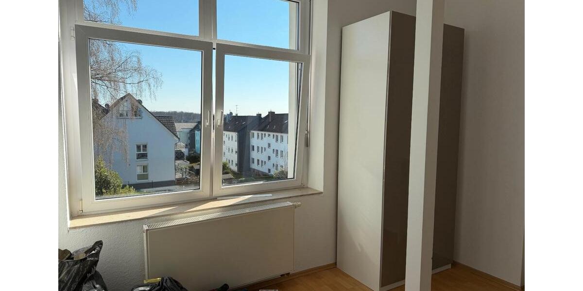 Etagenwohnung Wermelskirchen - 3 Zimmer, 117 m&sup2;, 1.260&euro; | Angebot:26283503
