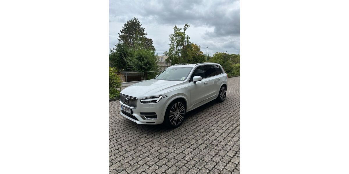 Volvo XC90 74.000 km 42.500 &euro; Bonn 53179