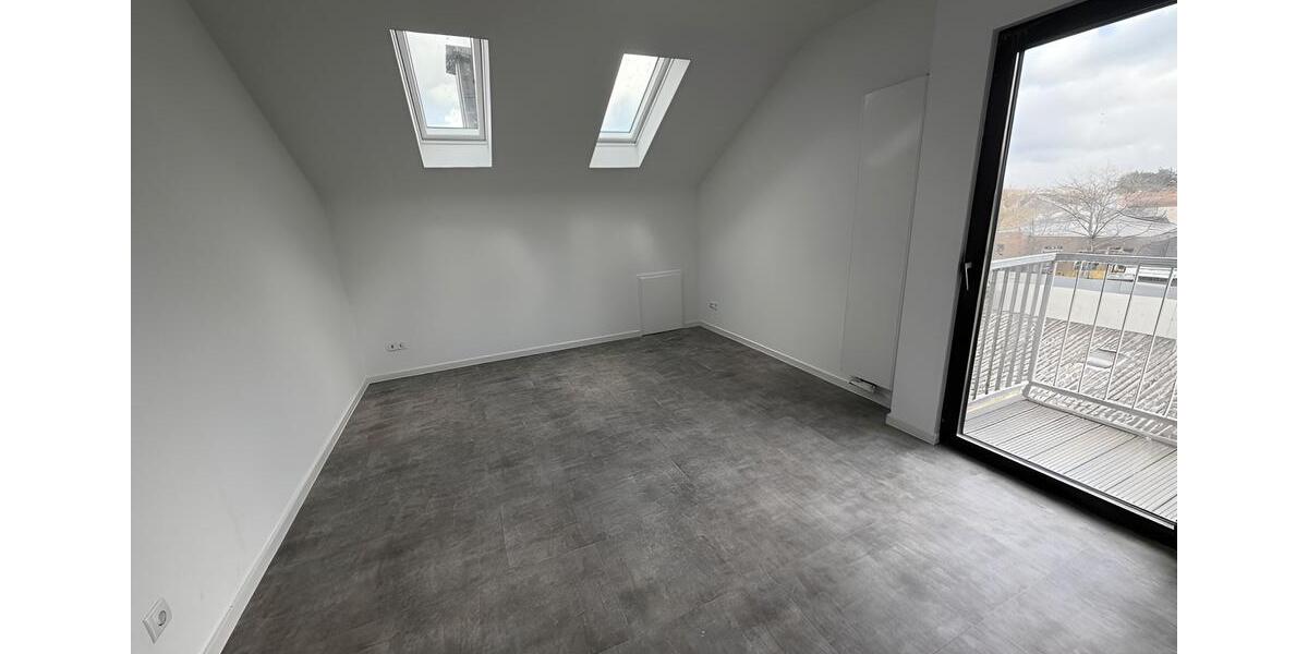 Dachgeschoßwohnung Sankt Augustin - 2 Zimmer, 102 m&sup2;, 1.300&euro; | Angebot:26072587
