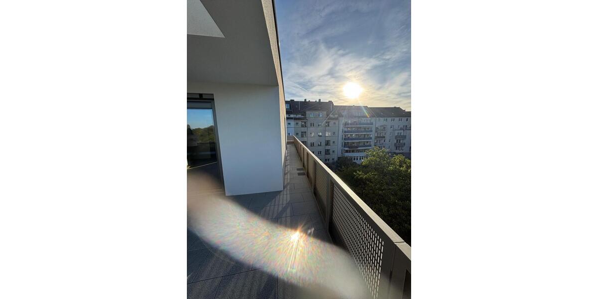 Dachgeschoßwohnung Köln Nippes - 3 Zimmer, 117 m&sup2;, 2.550&euro; | Angebot:27593412