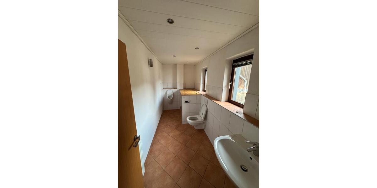 Einfamilienhaus Hennef (Sieg) - 4 Zimmer, 146 m&sup2;, 1.250&euro; | Angebot:25261333