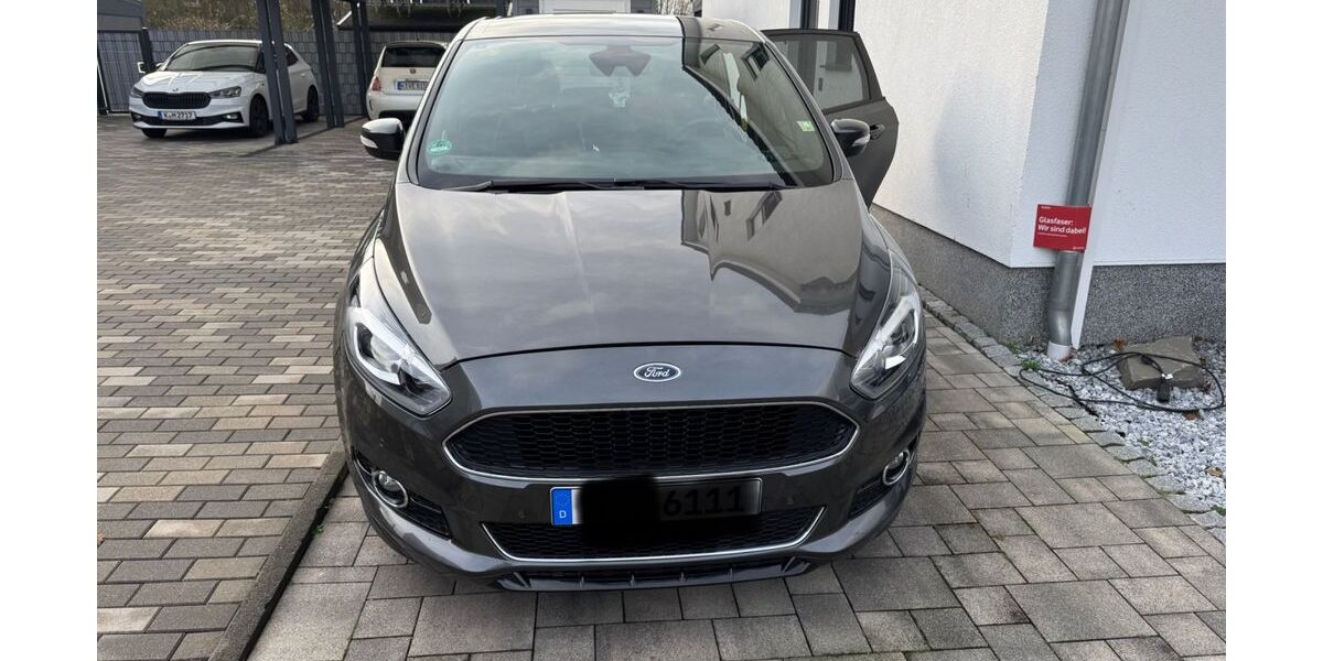 Ford S-Max 157.643 km 16.400 € köln 50769