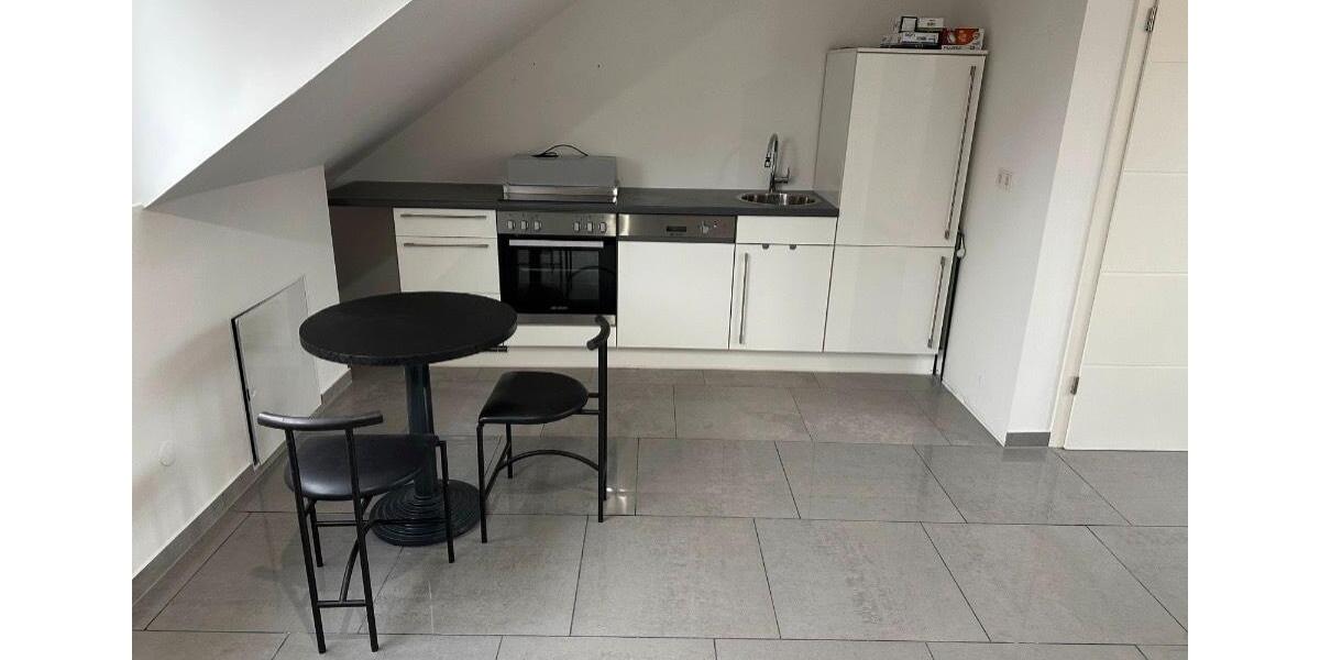Dachgeschoßwohnung Bonn Poppelsdorf - 1 Zimmer, 37 m&sup2;, 890&euro; | Angebot:27608766