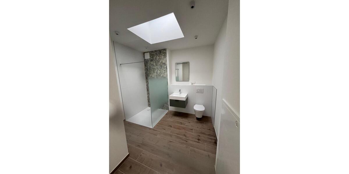 Dachgeschoßwohnung Köln Nippes - 3 Zimmer, 117 m&sup2;, 2.550&euro; | Angebot:27593412