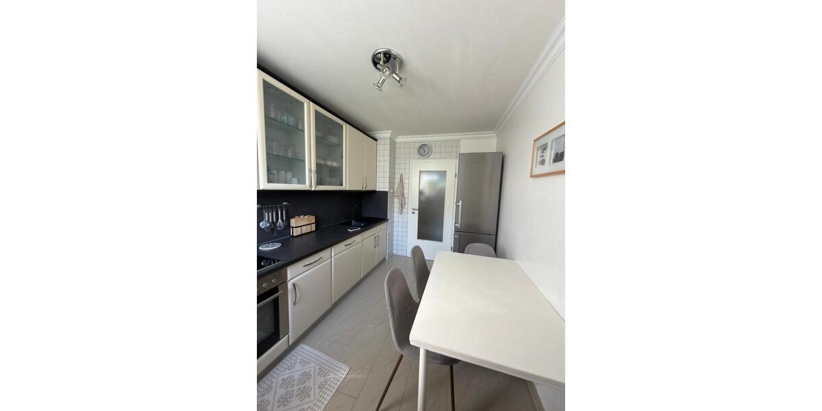 Etagenwohnung Bergisch Gladbach Gronau - 4 Zimmer, 85 m&sup2;, 1.300&euro; | Angebot:26329356