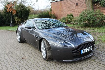 Aston Martin V8 Vantage 21.000 km 49.900 &euro; Langenfeld 40764