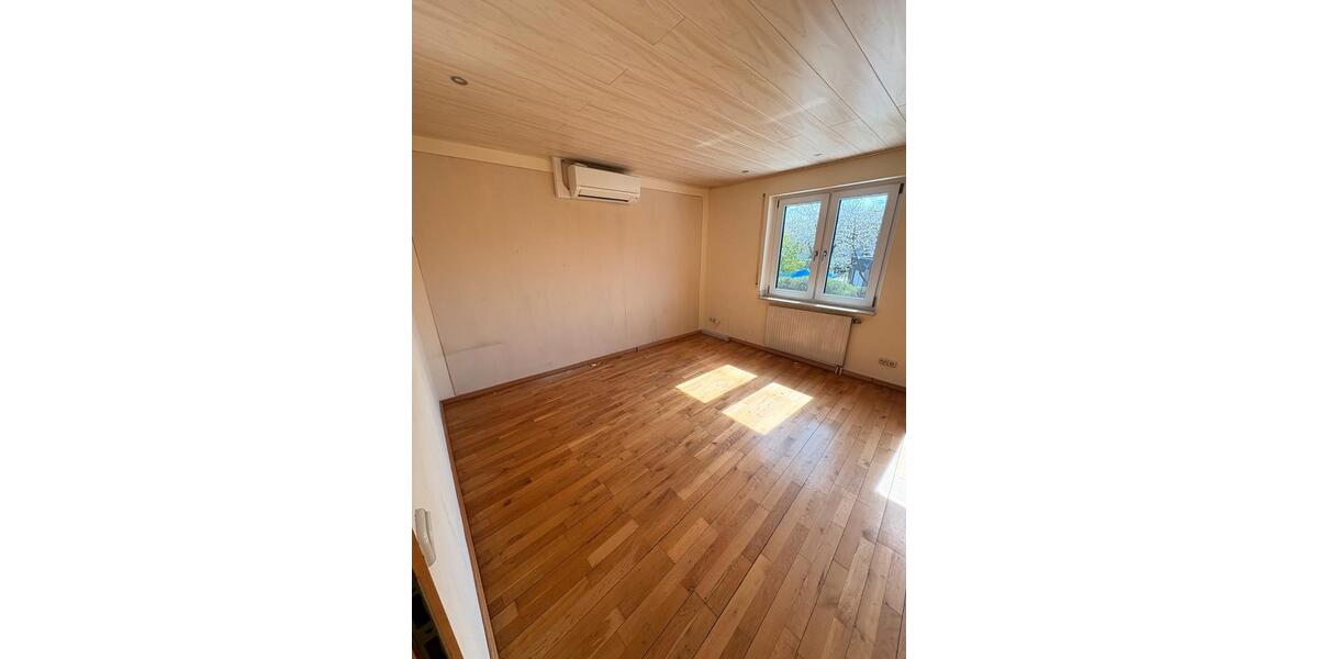 Reihenhaus Pulheim - 4.5 Zimmer, 140 m&sup2;, 1.800&euro; | Angebot:26419254