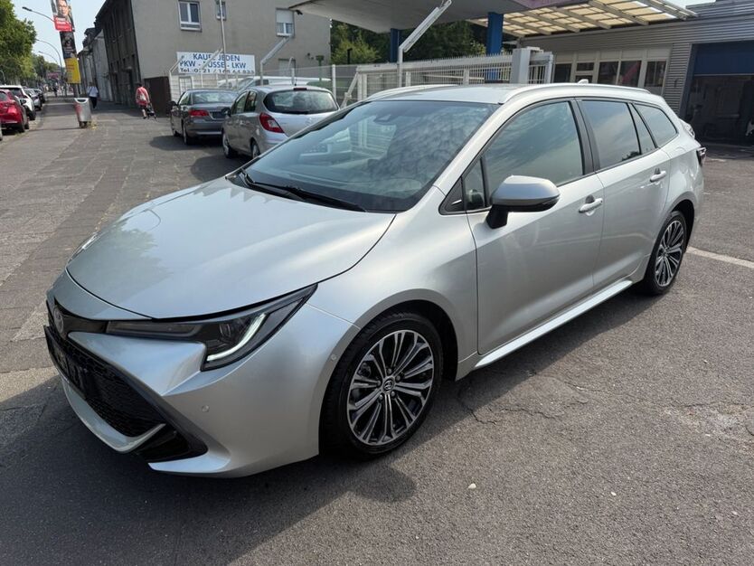 Toyota Corolla 40.076 km 18.950 € Köln 51109