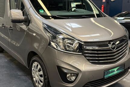 Opel Vivaro 106.000 km 18.450 &euro; Hilden 40721
