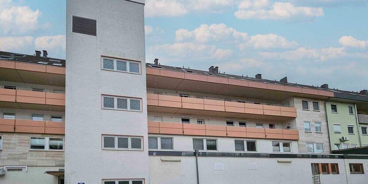 Investieren mit Sicherheit: Traditionspraxis in bester Lage von Leichlingen (Rheinland) zimmer