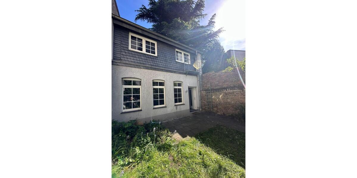 Etagenwohnung Bonn - 2 Zimmer, 55 m&sup2;, 800&euro; | Angebot:26408975