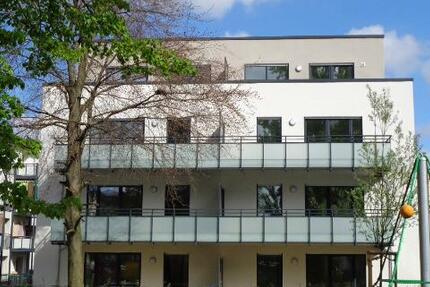 Gelegenheit: neue und geräumige 3-Zimmer-Wohnung mit einer Terrasse!