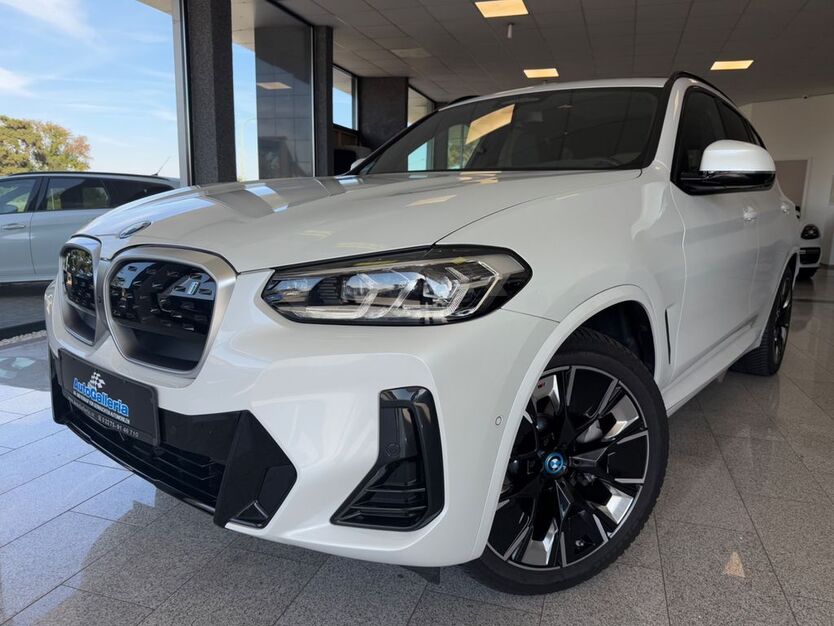 BMW iX3 24.520 km 51.880 € Golzheim 52399