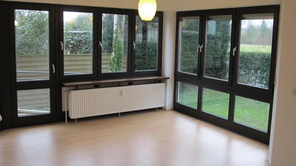 * Frisch renovierte 2 Zi. in Oberkassel mit EBK und TG-Stellplatz 2 zimmer