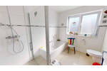 Top-Investment! Junges, energieeffizientes 6-Familienhaus mit 5 Garagen! (MB 4814)