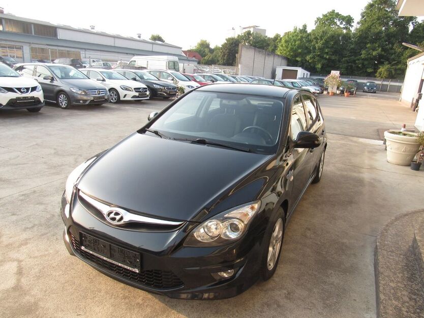 Hyundai i30 175.500 km 3.660 € Leverkusen 51371