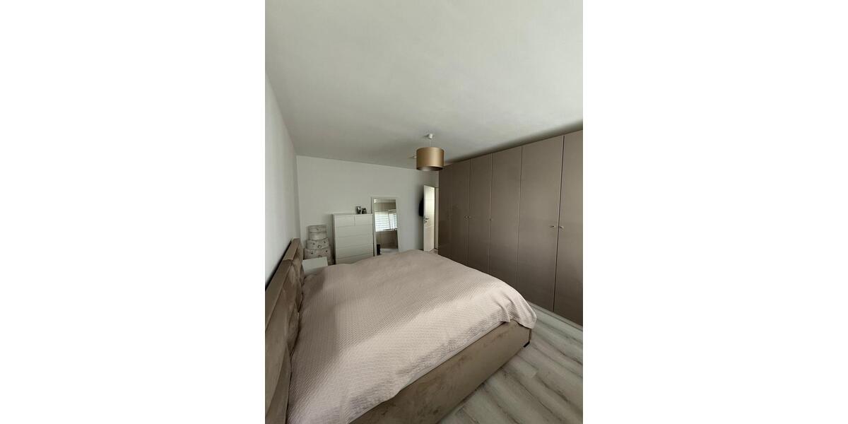 Etagenwohnung Köln Chorweiler - 3 Zimmer, 81 m&sup2;, 1.750&euro; | Angebot:27544326