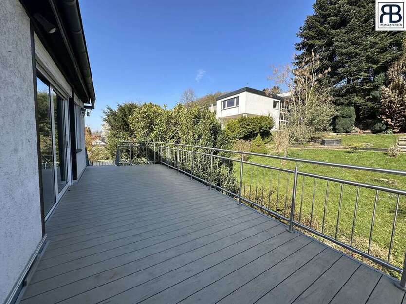 Haus zum Kaufen in Rösrath 799.000 € 362 m²
