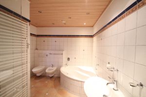 Im Herzen von Pützchen - Große 3-Zimmer-Wohnung mit Sonnenbalkon - 3- Bonn Gielgen | Angebot:26470350