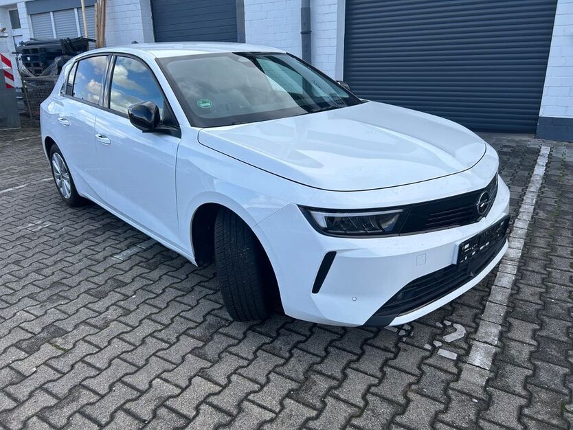 Opel Astra 19.499 km 16.799 € Pulheim 50259