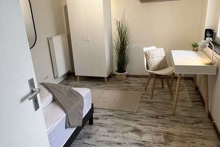 Haus Brauweiler Brauweiler - 3 Zimmer, 90 m&sup2;, 2.200&euro; | Angebot:26918181
