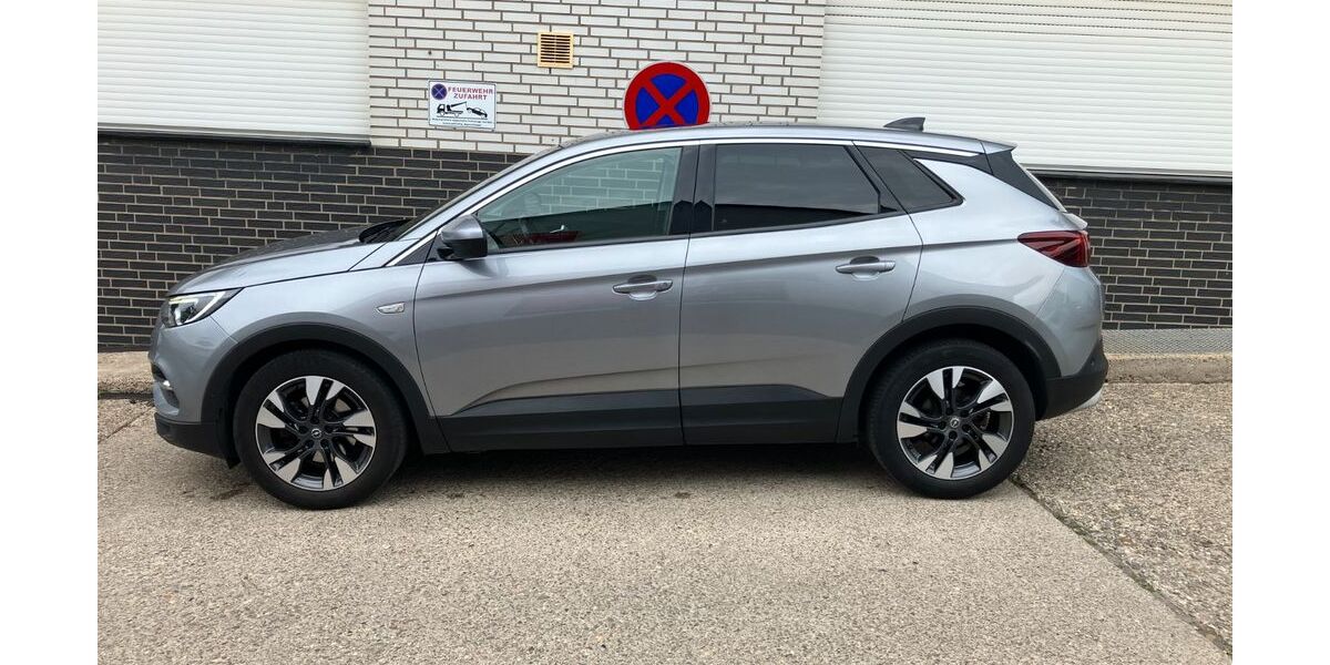 Opel Grandland (X) 84.446 km 9.990 &euro; Hilden 40721