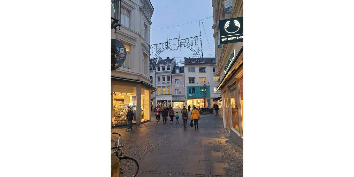 Haus mit Aufwändig saniertem Ladenlokal Bistro Citylage zur Sofortnutzung zimmer