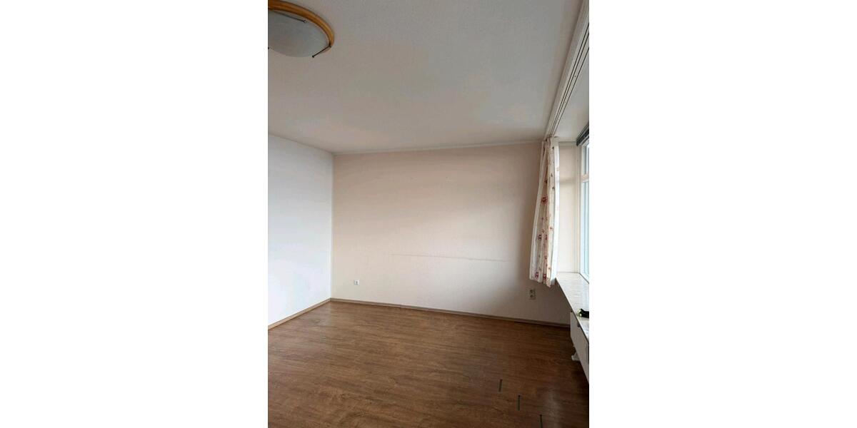 Etagenwohnung Bergisch Gladbach Alt-Frankenforst - 1 Zimmer, 40 m&sup2;, 660&euro; | Angebot:24610841