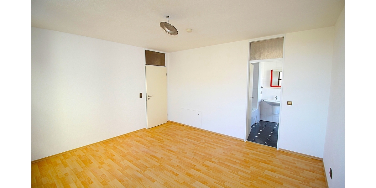 Bezugsfreie, barrierearme und frisch renovierte 2 Zimmer ETW mit Terrasse, Aufzug und TG-Stellplatz. - Etagenwohnung Sankt Augustin | Angebot:26777828