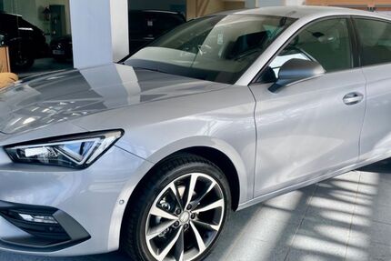 Seat Leon 1.640 km 27.390 € Elsdorf 50189