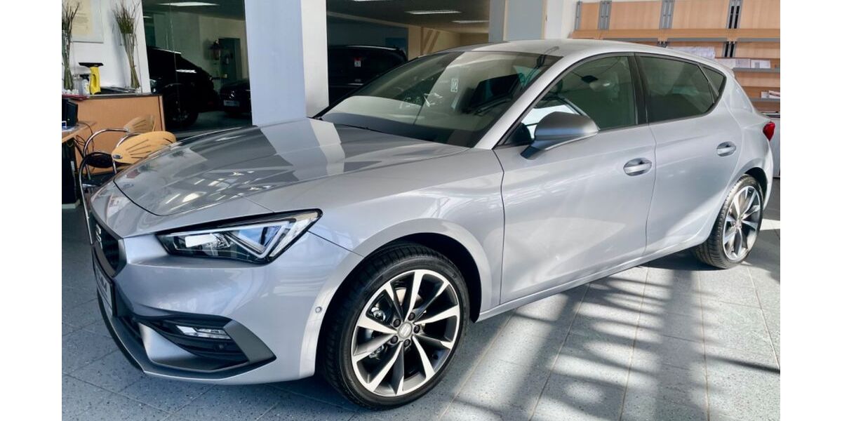 Seat Leon 1.640 km 27.390 € Elsdorf 50189