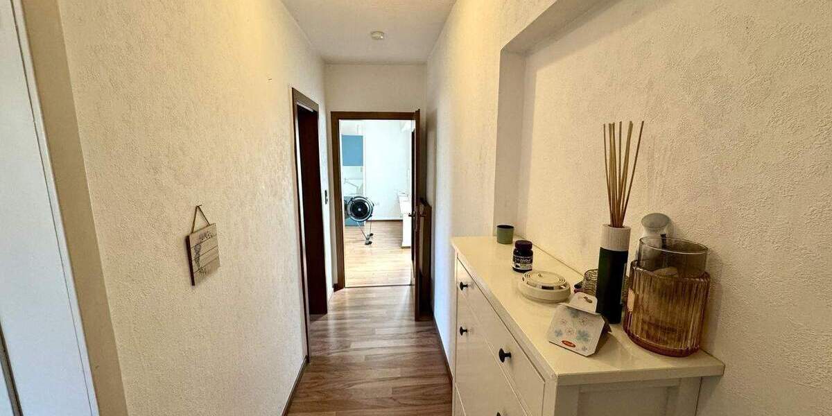 Mehrfamilienhaus, Wohnhaus Leverkusen Steinbüchel - 5 Zimmer, 159 m&sup2;, 535.000&euro; | Angebot:25601153