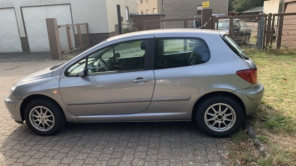 Peugeot 307 87.000 km 2.250 € Leverkusen 51373