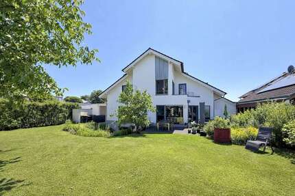 Haus zum Kaufen in Lohmar 985.000 € 349.79 m² 12 zimmer