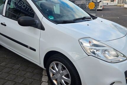 Renault Clio 102.250 km 3.450 &euro; Pulheim 50259