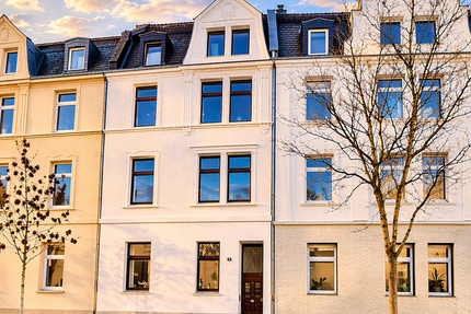 Haus Bonn - 12.5 Zimmer, 275 m&sup2;, 890.000&euro; | Angebot:26386235