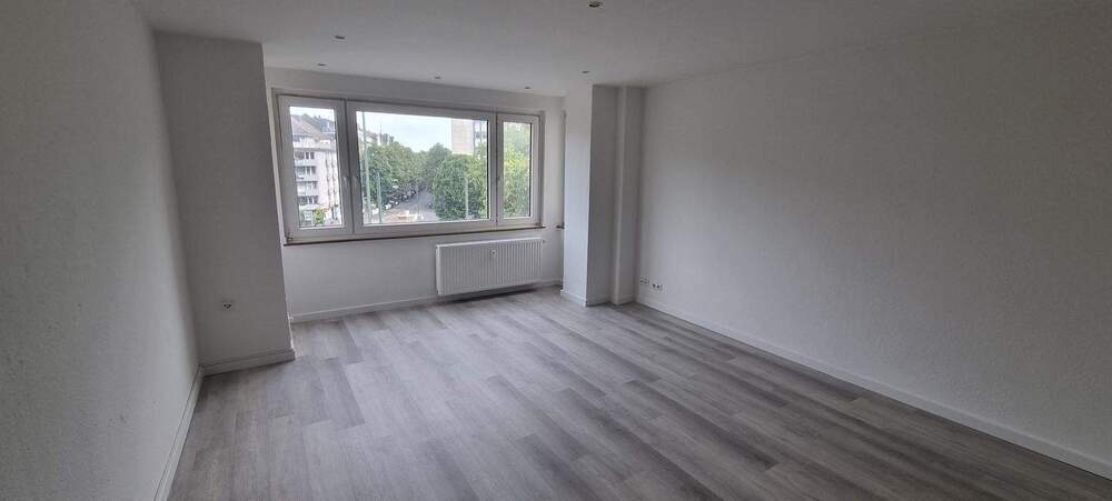 ELEGANTE + RENOVIERTE 2-Zimmer-Wohnung in DÜSSELDORF - FRIEDRICHSTADT