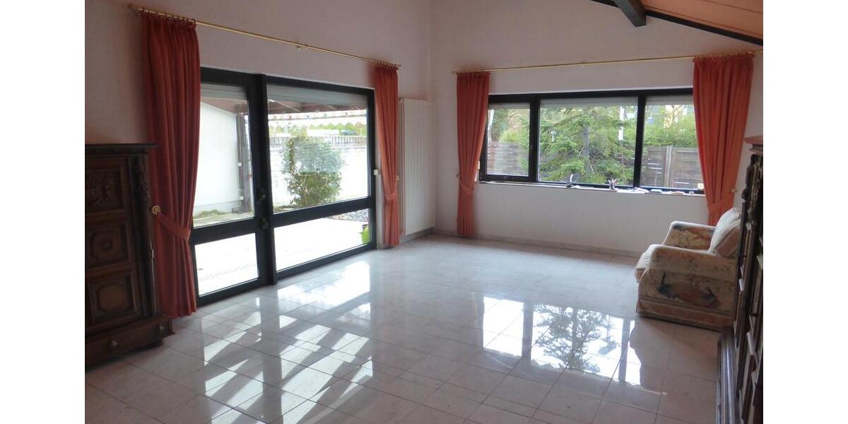 Reihenhaus Bonn Tannenbusch - 3 Zimmer, 110 m&sup2;, 425.000&euro; | Angebot:26322240